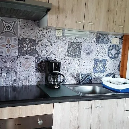 Chalet מלון *